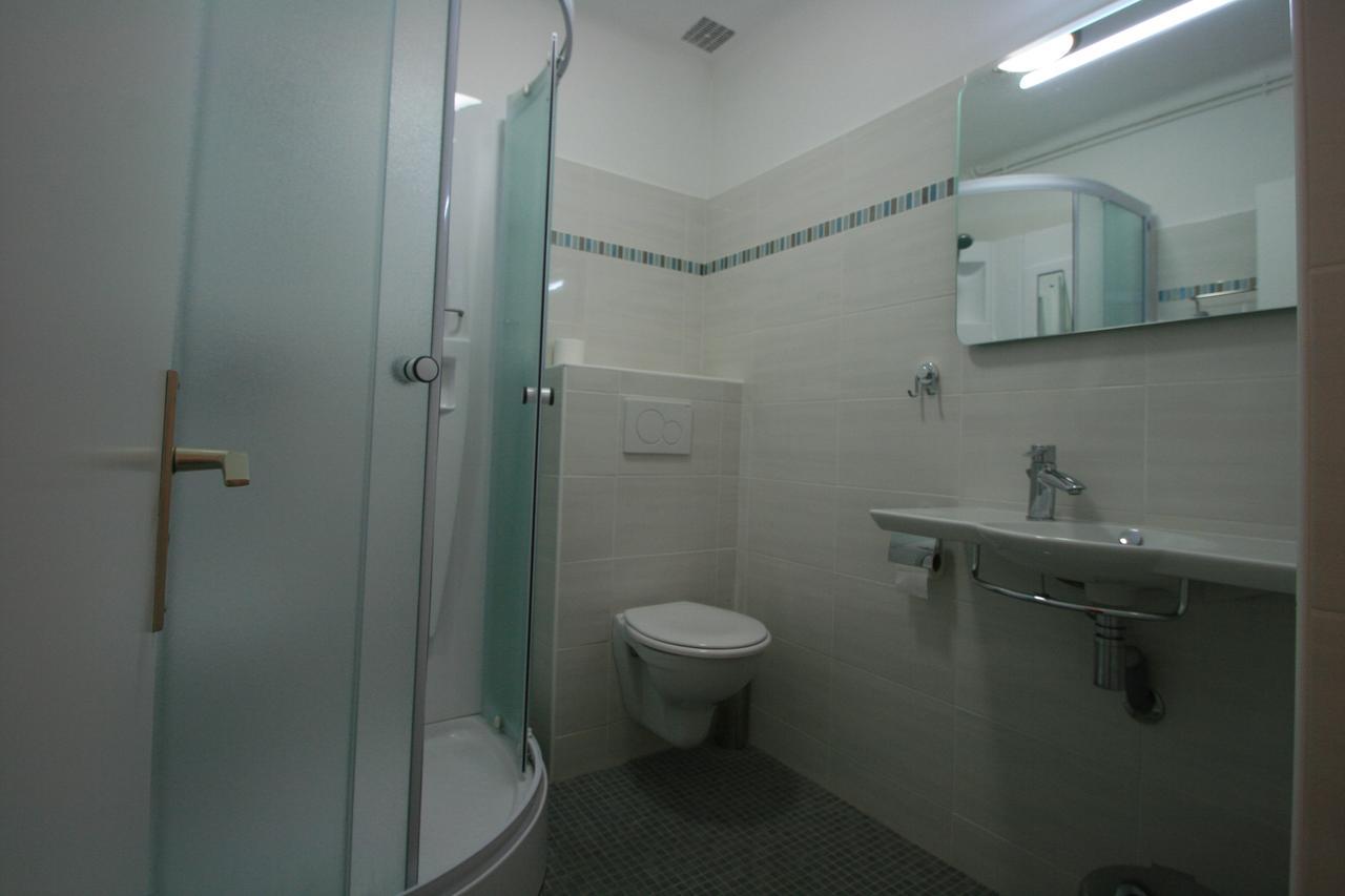 Auberge Du Cabestan Hotel Audierne Dış mekan fotoğraf